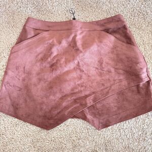 NWOT BCBG Max Azria Mini Skirt Beckett Brown Toffeewith Asymmetrical Hem size 2